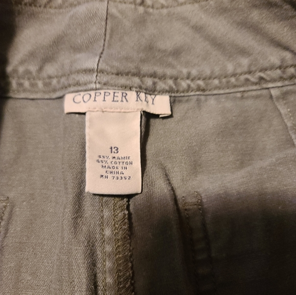 Cooper Key Olive Green Capris 13 - Picture 4 of 10